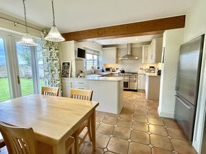 Kitchen/Diner- click for photo gallery